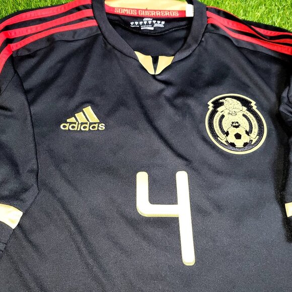 Marquez Mexico 2011 GOLD CUP FINAL Soccer Away Jersey Shirt M SKU# V31526 - Picture 3 of 9